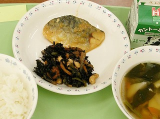 さばの味噌煮　給食の写真