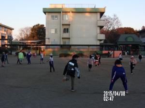牛久小寒さに負けず1