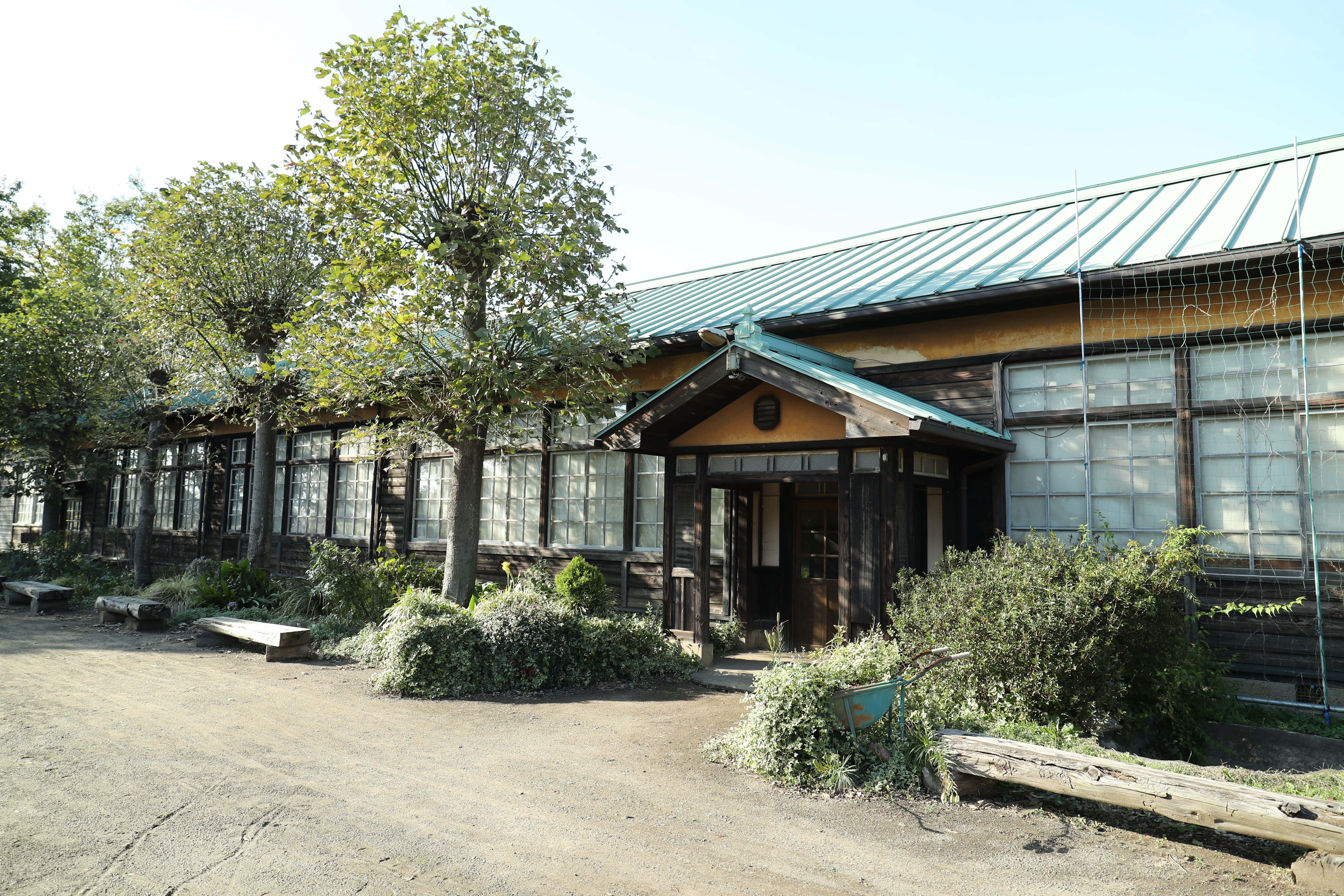 旧岡田小学校女化分校校舎1