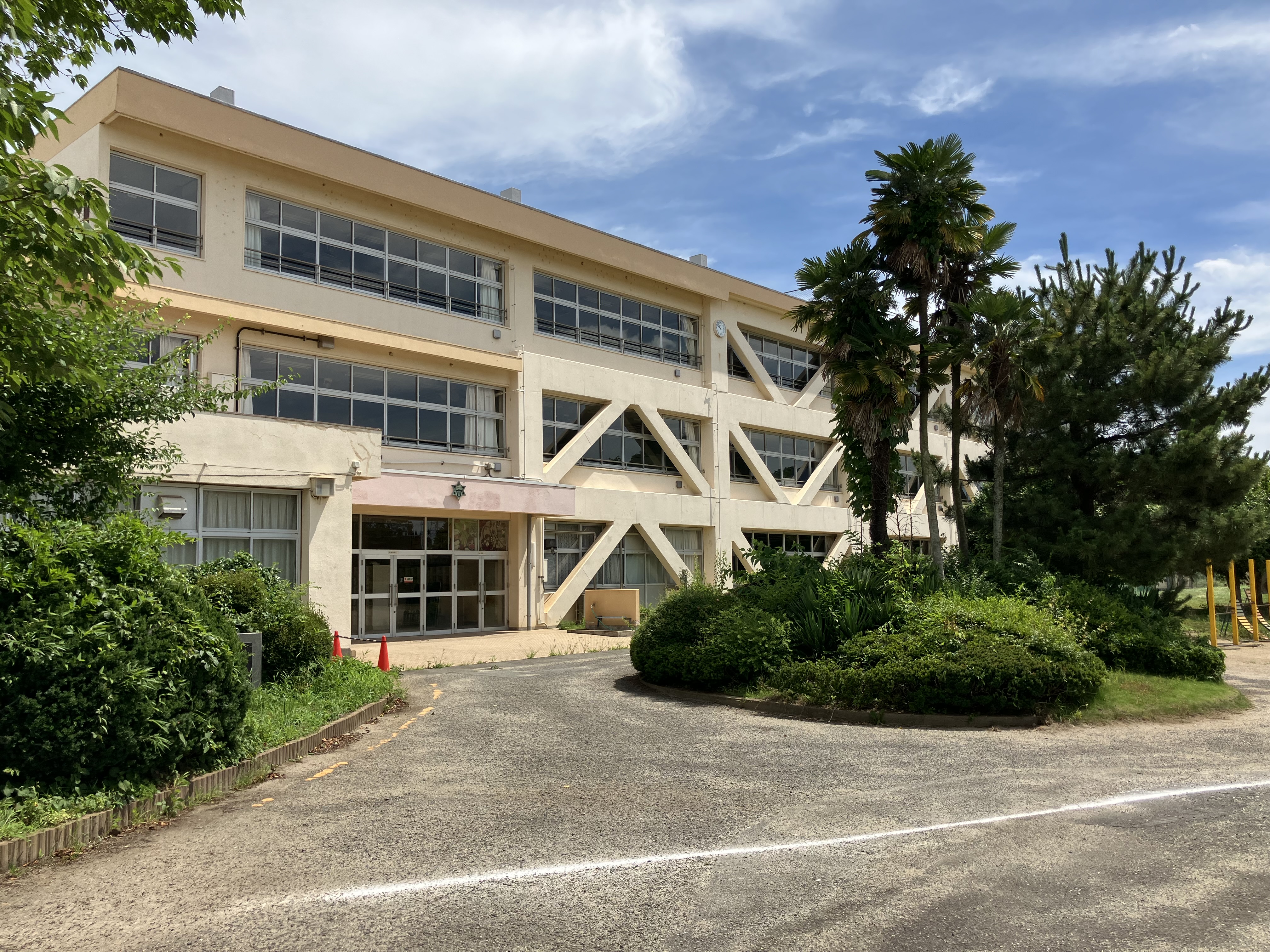 おくの義務教育学校　北校舎1