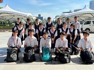 平和記念公園での集合写真