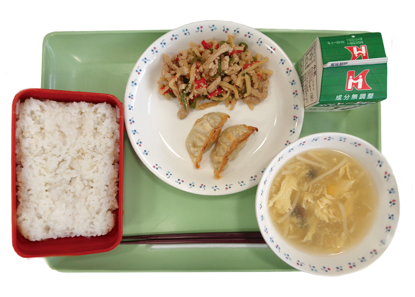 給食チンジャオロースー