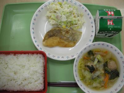 れんこんのマスタードサラダ給食全体