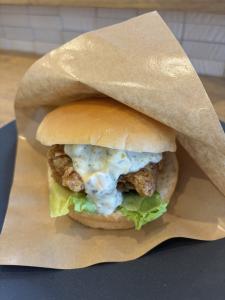 チキンバーガー
