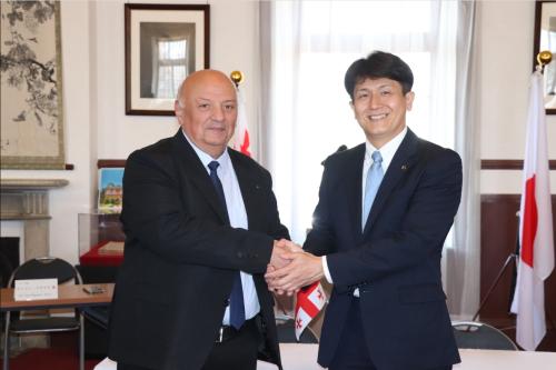 ジョージア・テラヴィ市との姉妹都市協定締結式