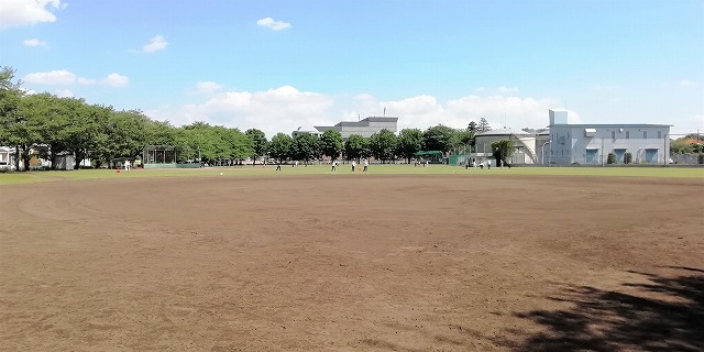 栄町運動広場